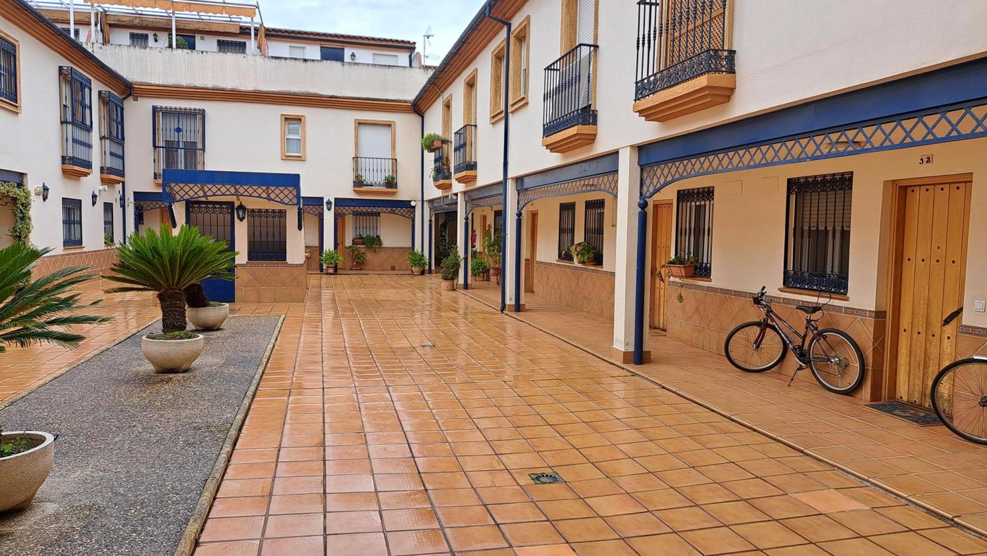 Apartamentos Maria Cristina Con Parking Gratis 科爾多瓦 外观 照片