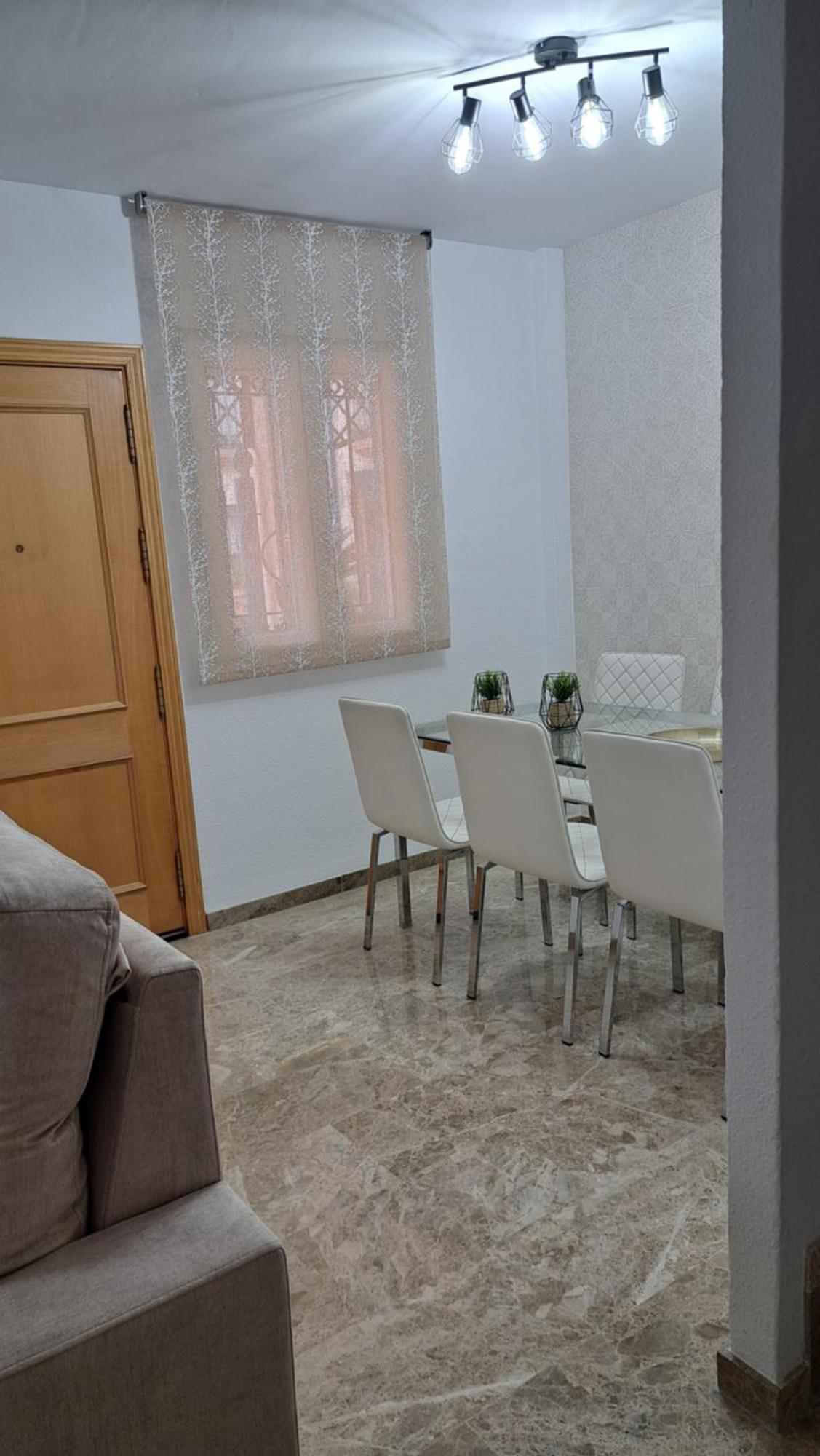 Apartamentos Maria Cristina Con Parking Gratis 科爾多瓦 外观 照片