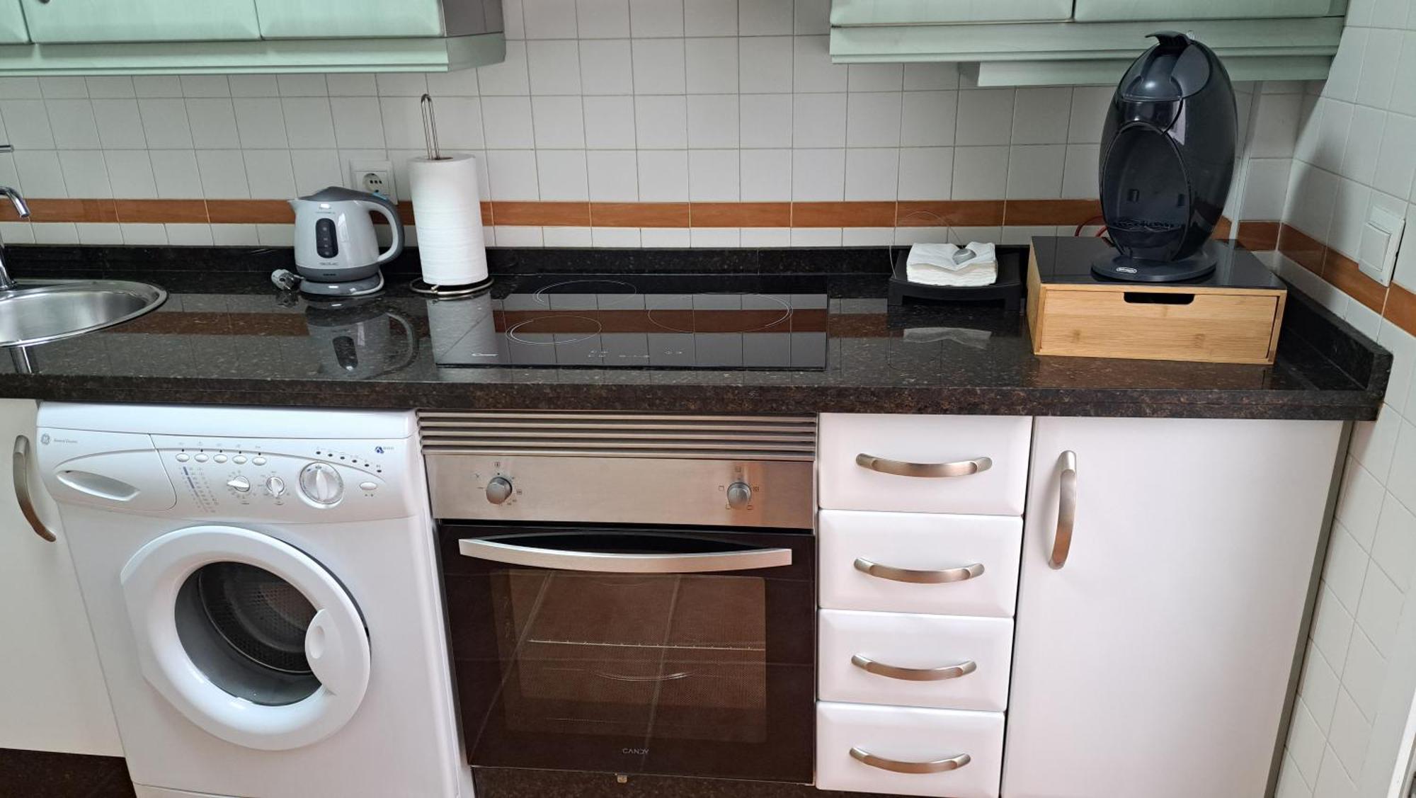 Apartamentos Maria Cristina Con Parking Gratis 科爾多瓦 外观 照片